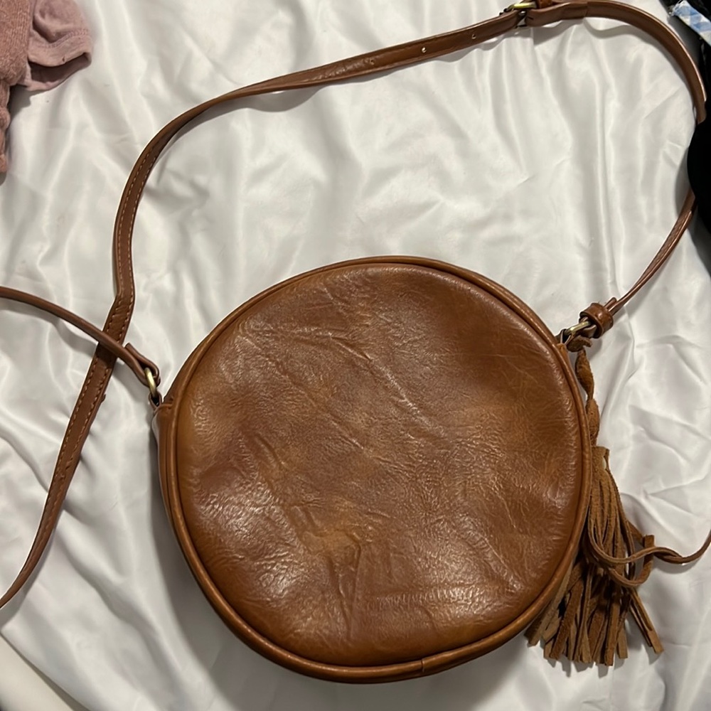 Tan leather round pocketbook
